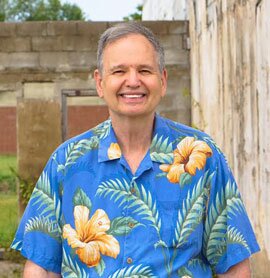 Charly Mann in a Hawaiian shirt